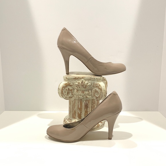 Fergalicious Shoes - ⭐️Fergalisious nude heels